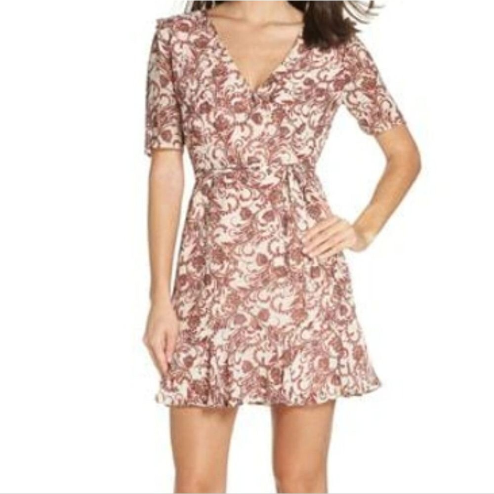 BB Dakota Twirl Win Faux Wrap Ruffle Hem Size 6